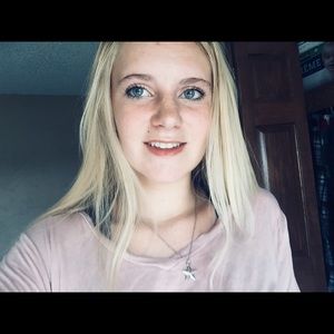 Meet your Posher, Kara